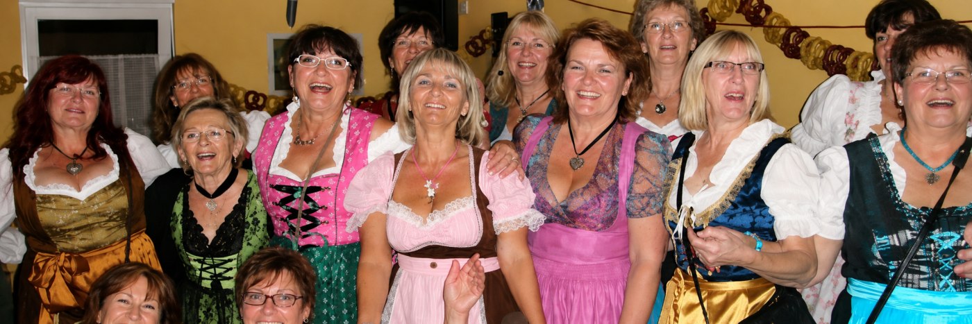 Oktoberfest im Festzelt der Kolonie