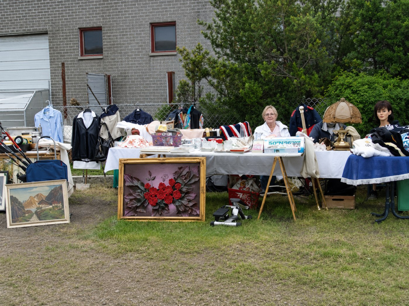 Trödelmarkt in der Kolonie Waldessaum